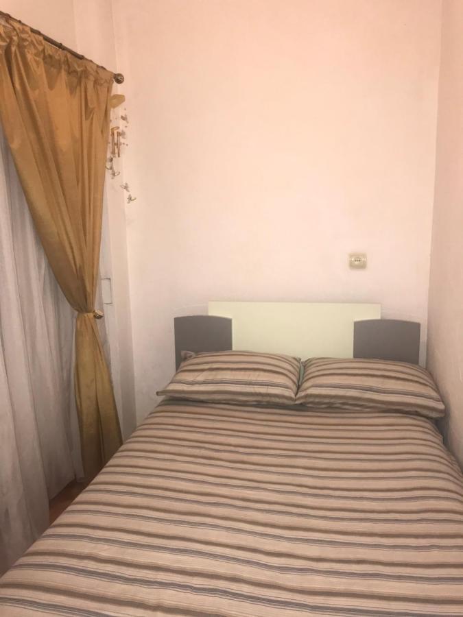 Apartament Khmelnytsky Street Near Opera Lwów Zewnętrze zdjęcie