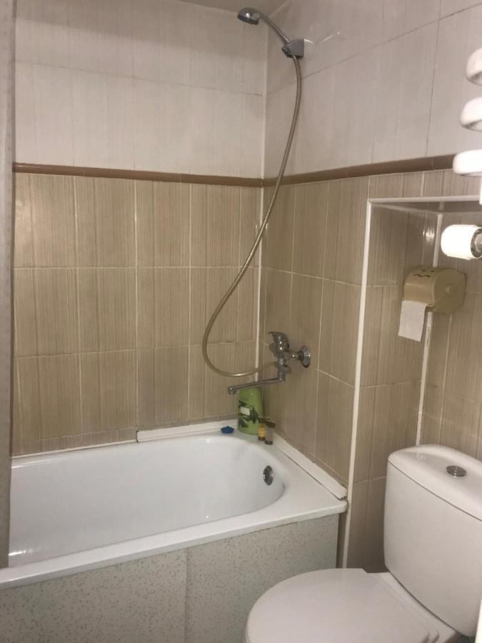 Apartament Khmelnytsky Street Near Opera Lwów Zewnętrze zdjęcie
